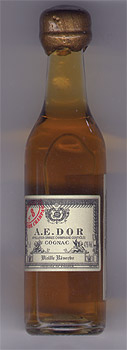 «A. E. Dor N 8 Grande Champagne»